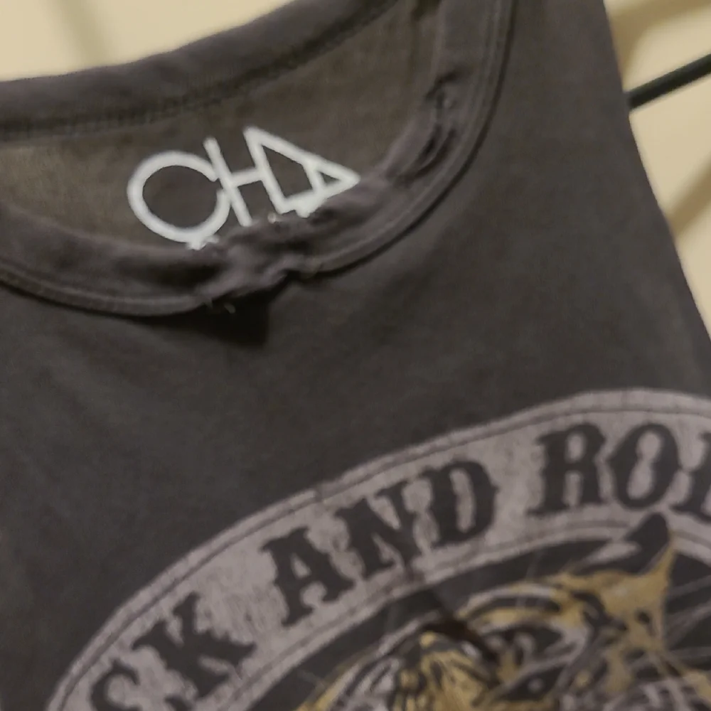 Chaser Black Rock and Roll Tiger Tank Top - Picture 4 of 7